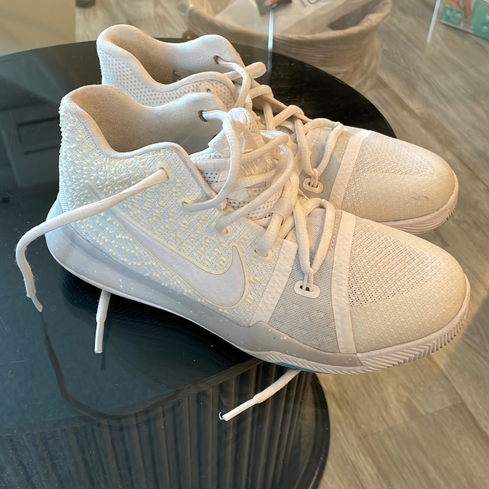 Nike Kylie 3 Sneakers